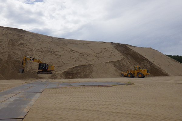 土木建設工事の骨材用の浜砂