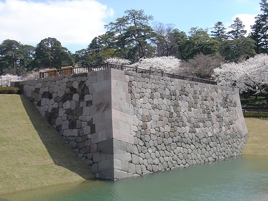 金沢城公園　鯉喉櫓台